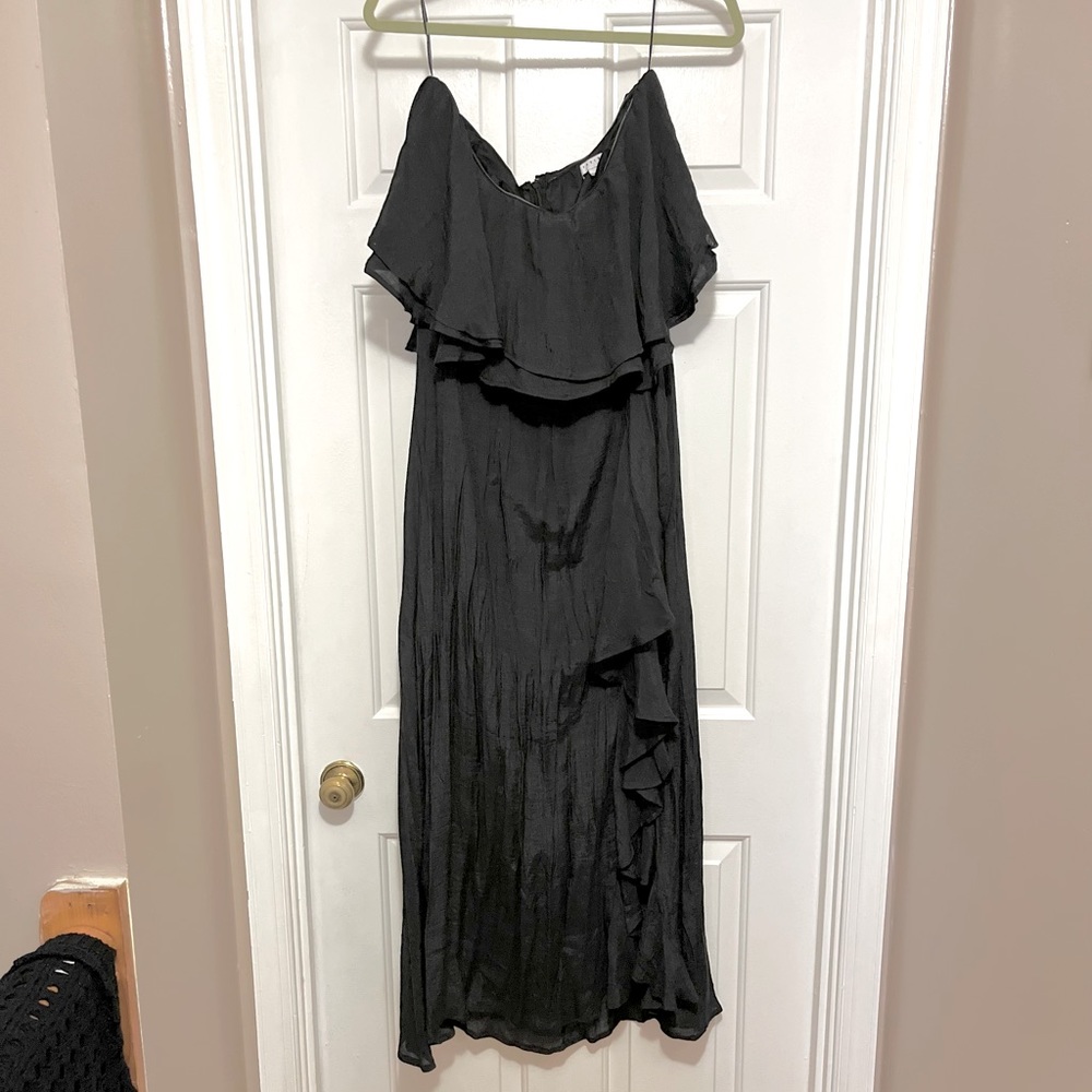 COPY - Black Strapless Sleeveless Smocked Waist Ruffle Tiered Midi Dress